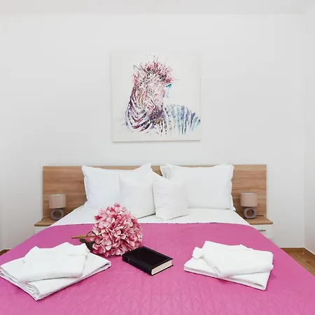 Lecija Apartment *